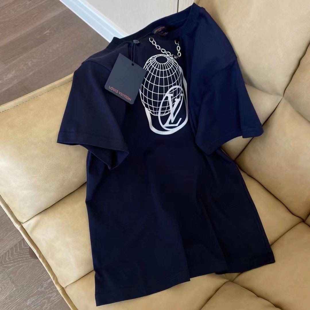 Louis Vuittоn wear