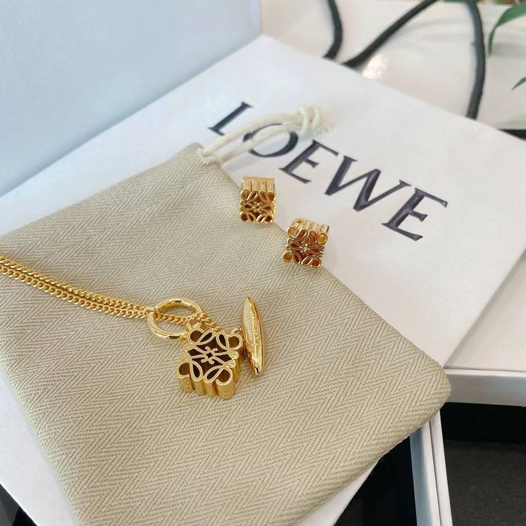 Loewe accessories