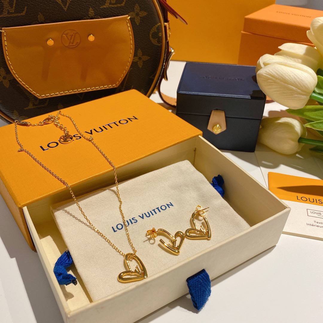 Louis Vuitton accessories