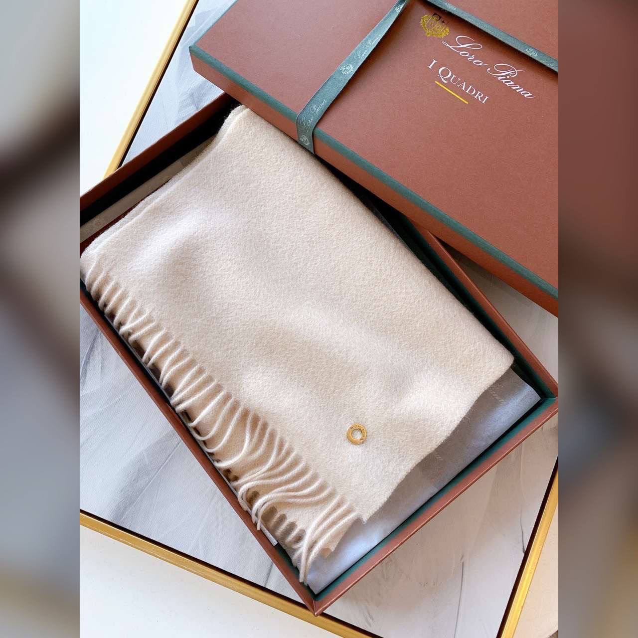 Loro Piana accessories