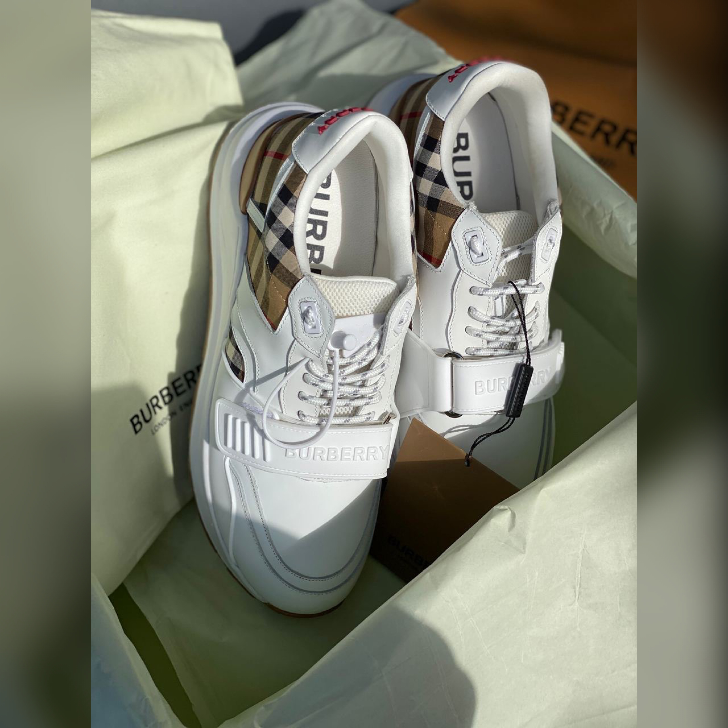 Burberry shoes