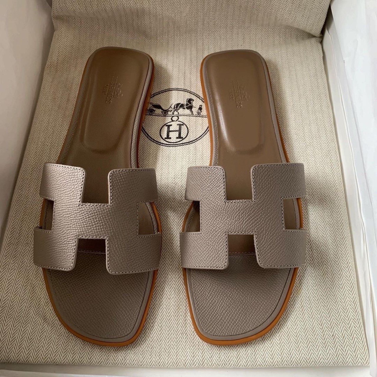 Hermès shoes