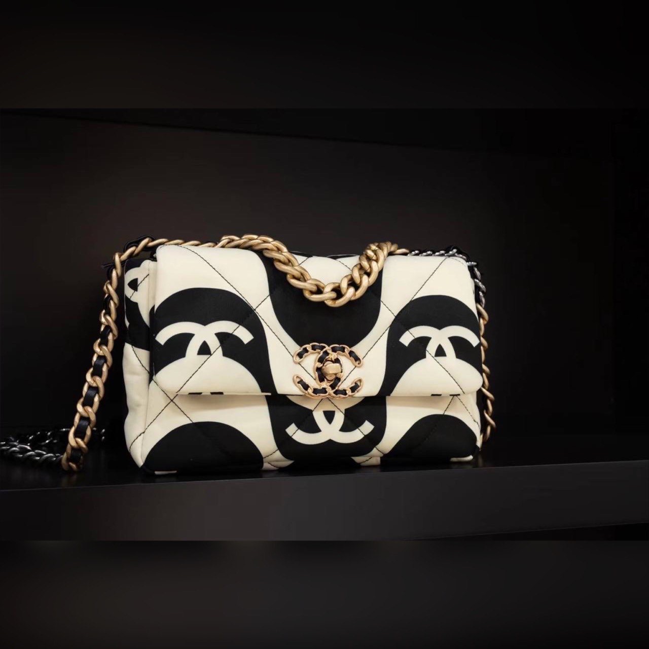 Chanel bag