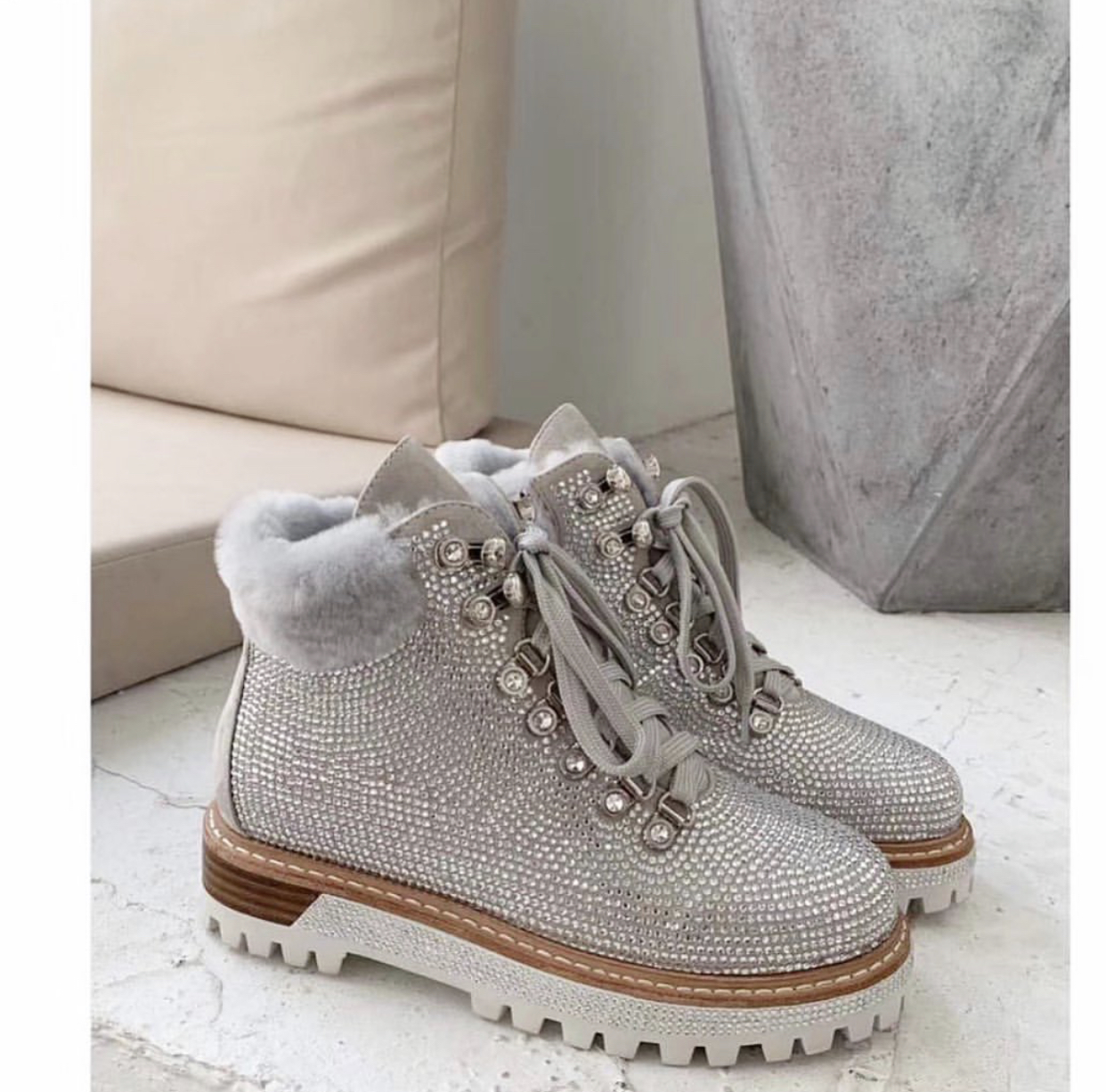 Le Silla shoes