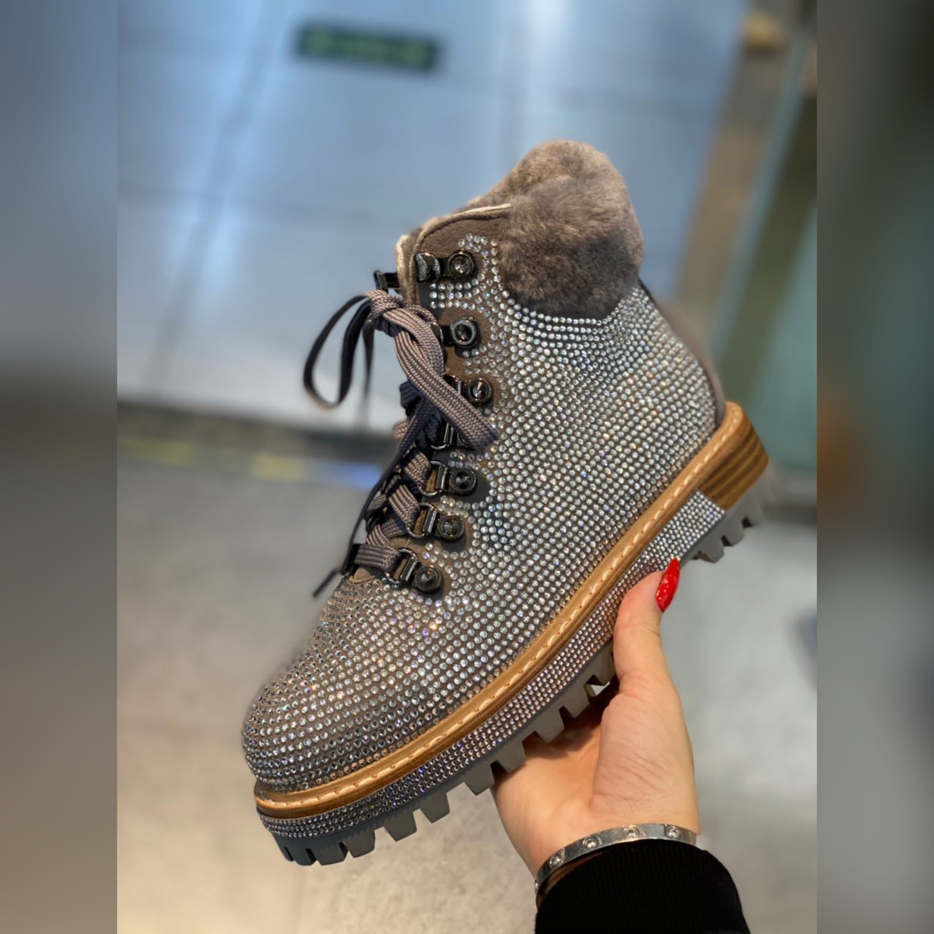 Le Silla shoes