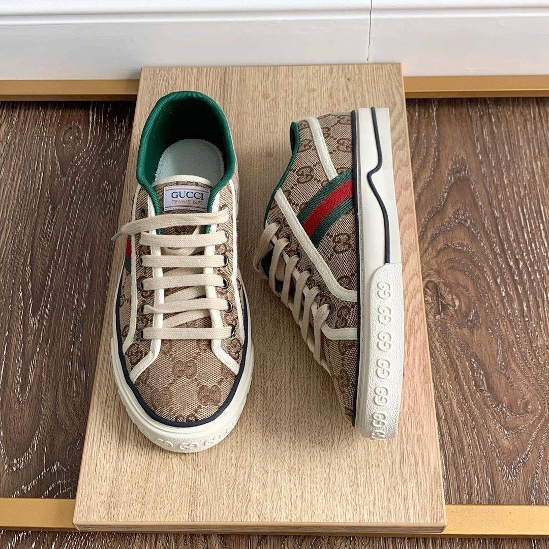 Gucci shoes