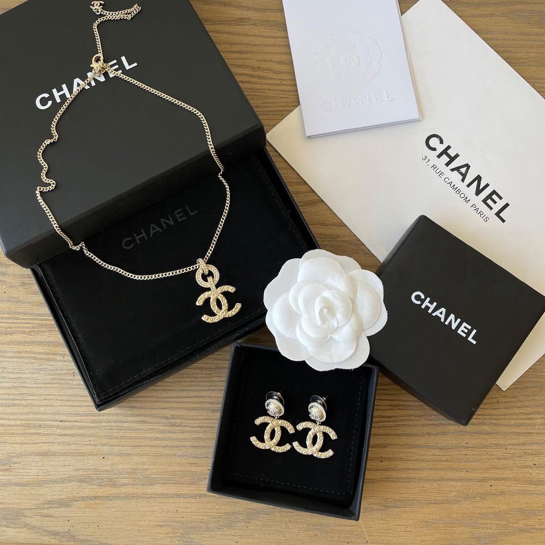 Chanel accessories