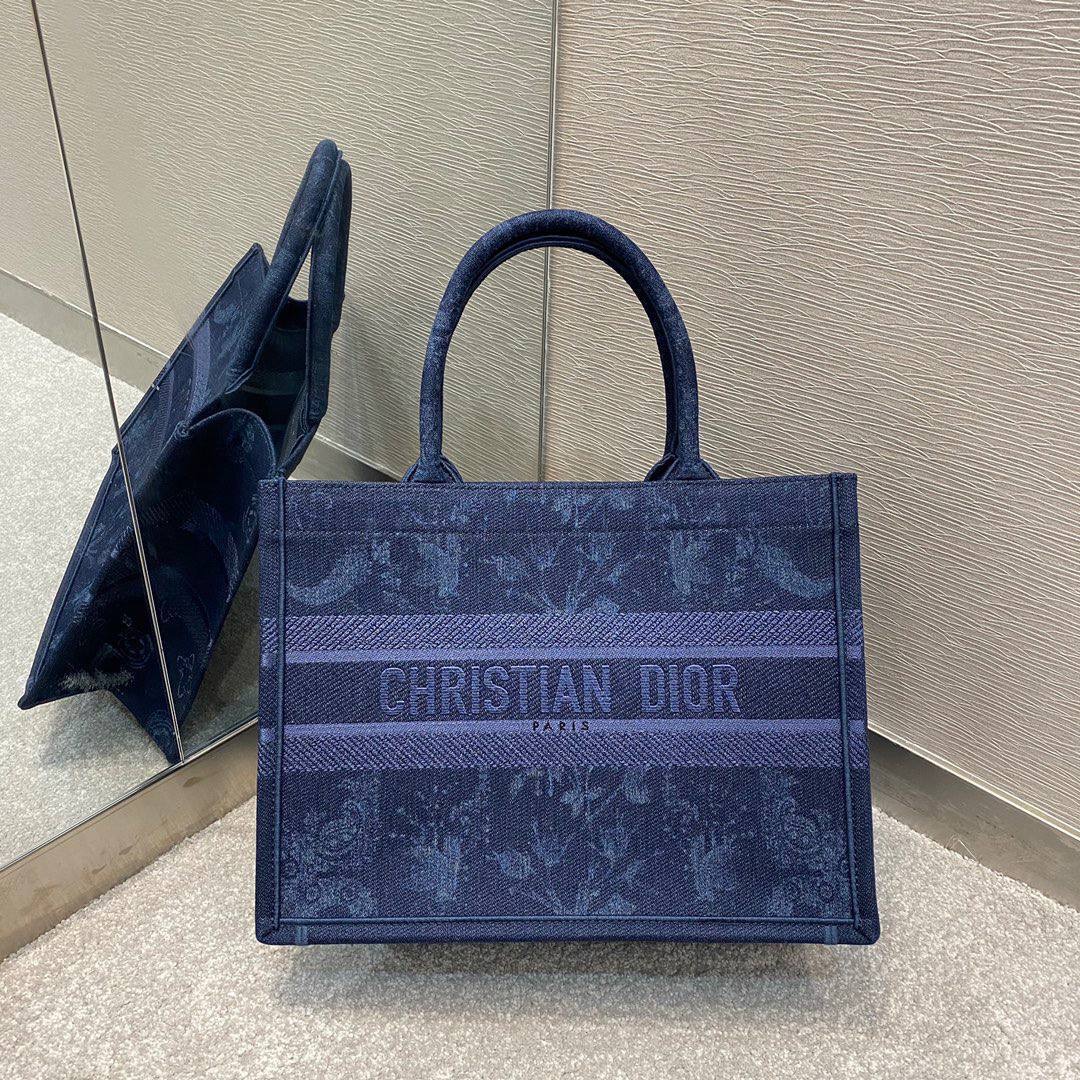 Christian Dior bag