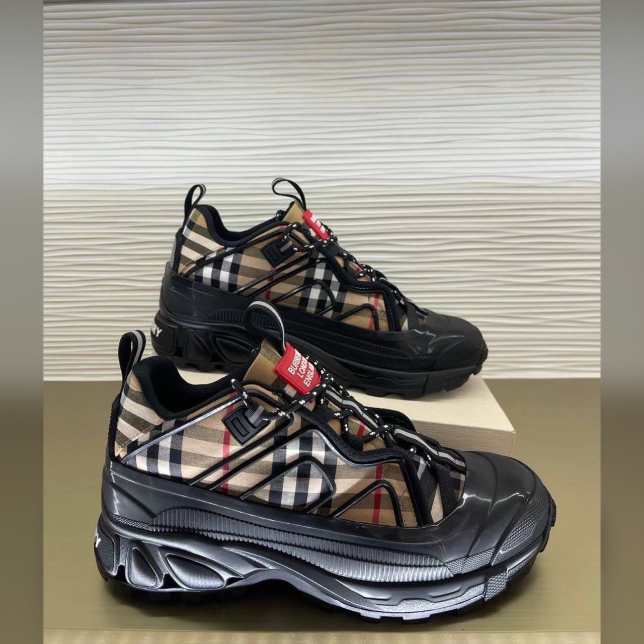 Burberry shoes