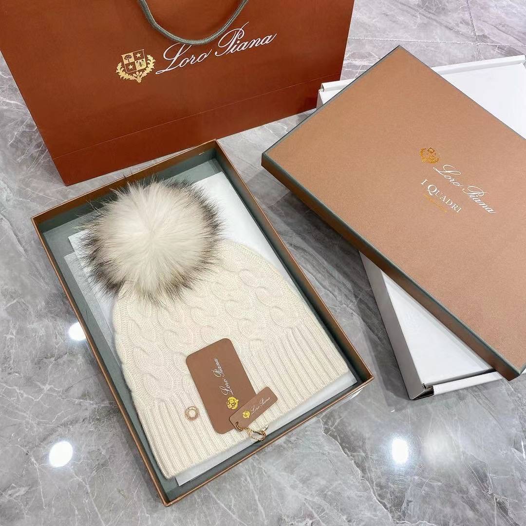 Loro Piana accessories