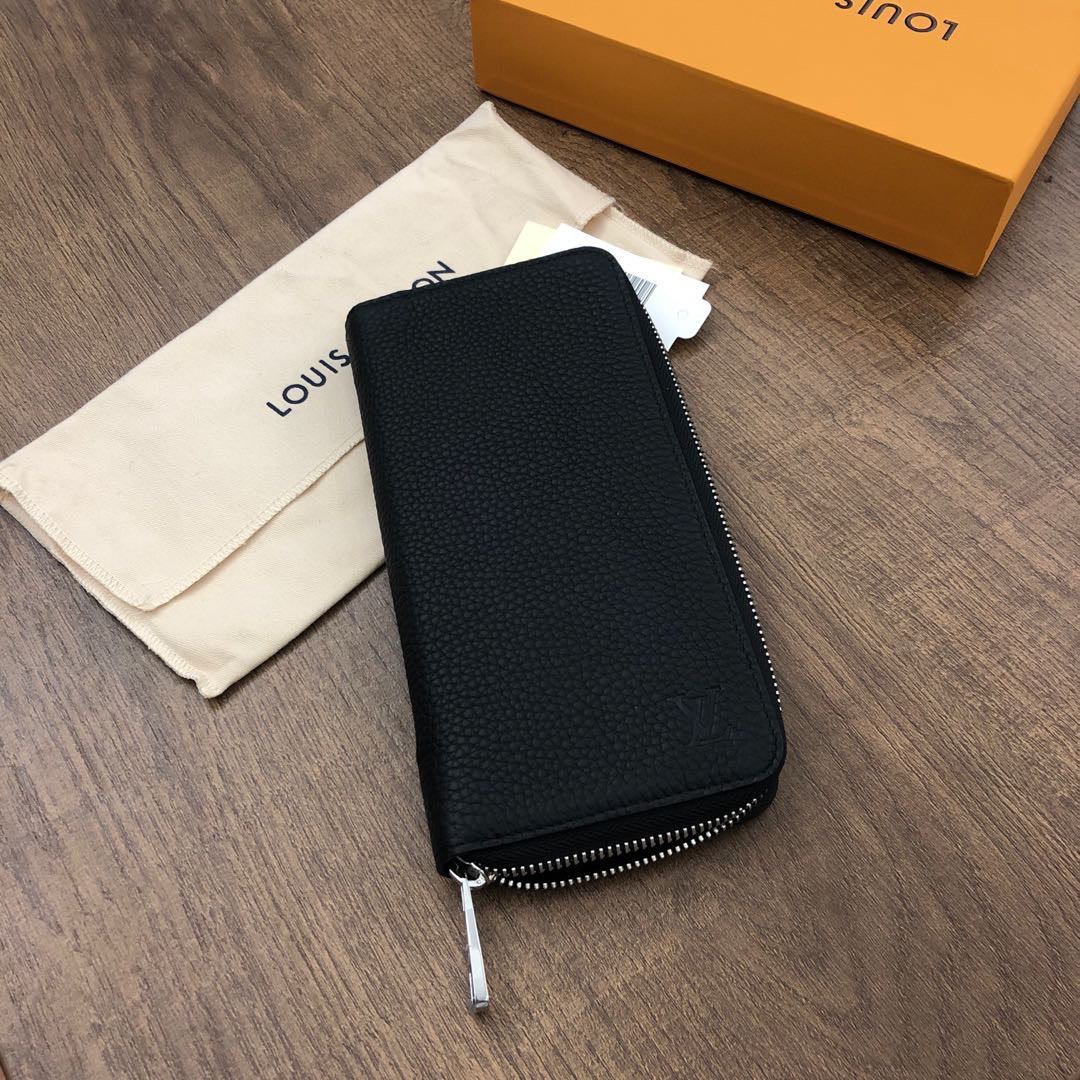 Louis Vuitton accessories