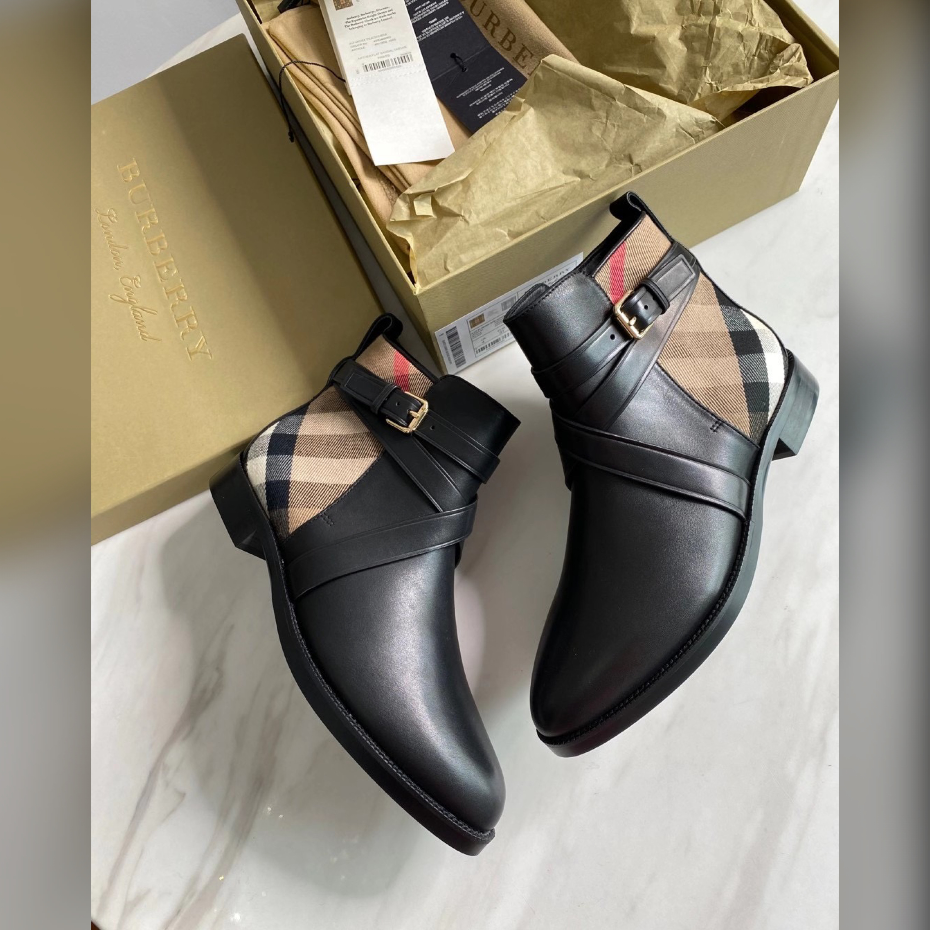 Burberry shoes