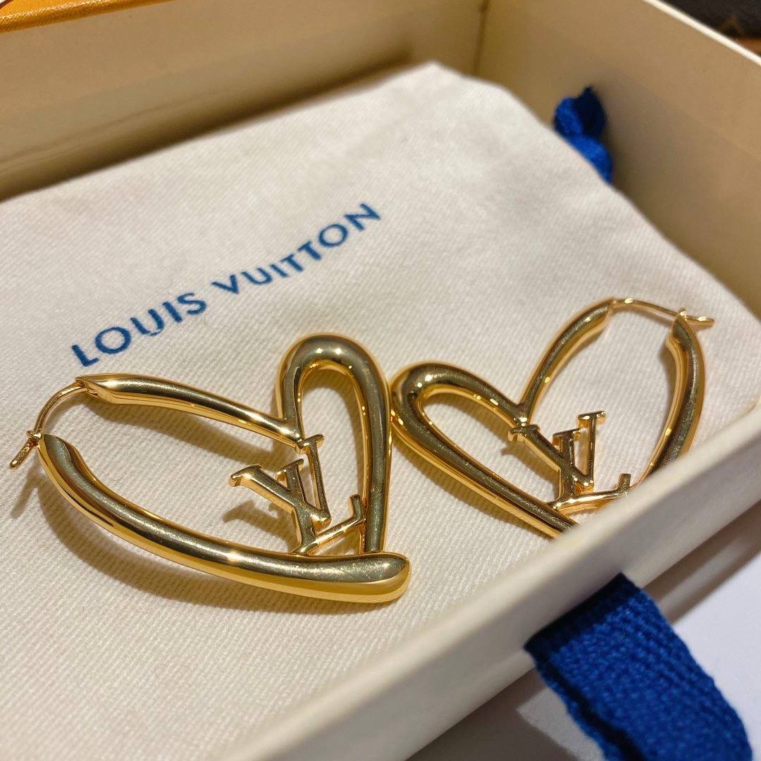 Louis Vuitton accessories