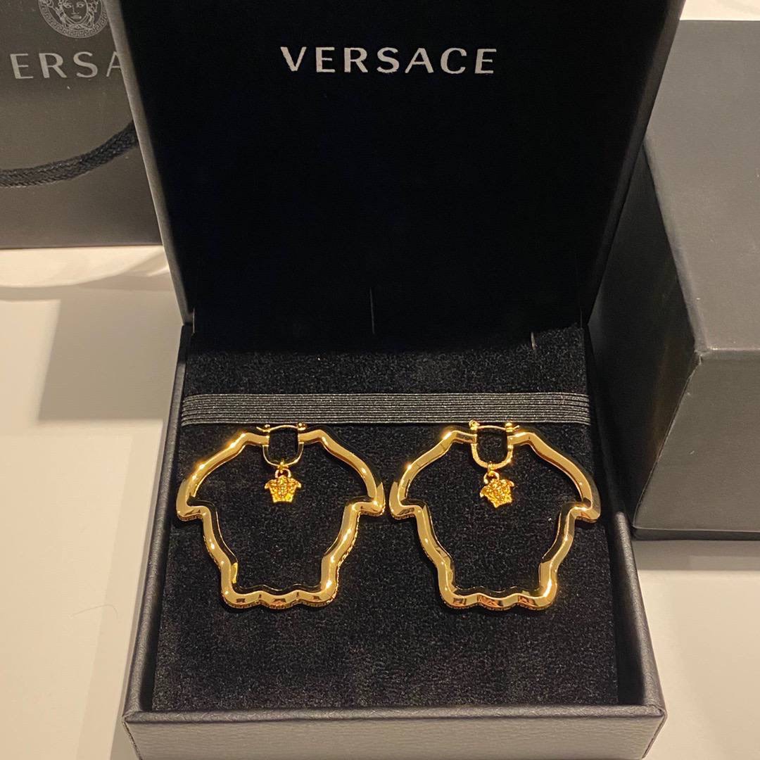 Versace accessories