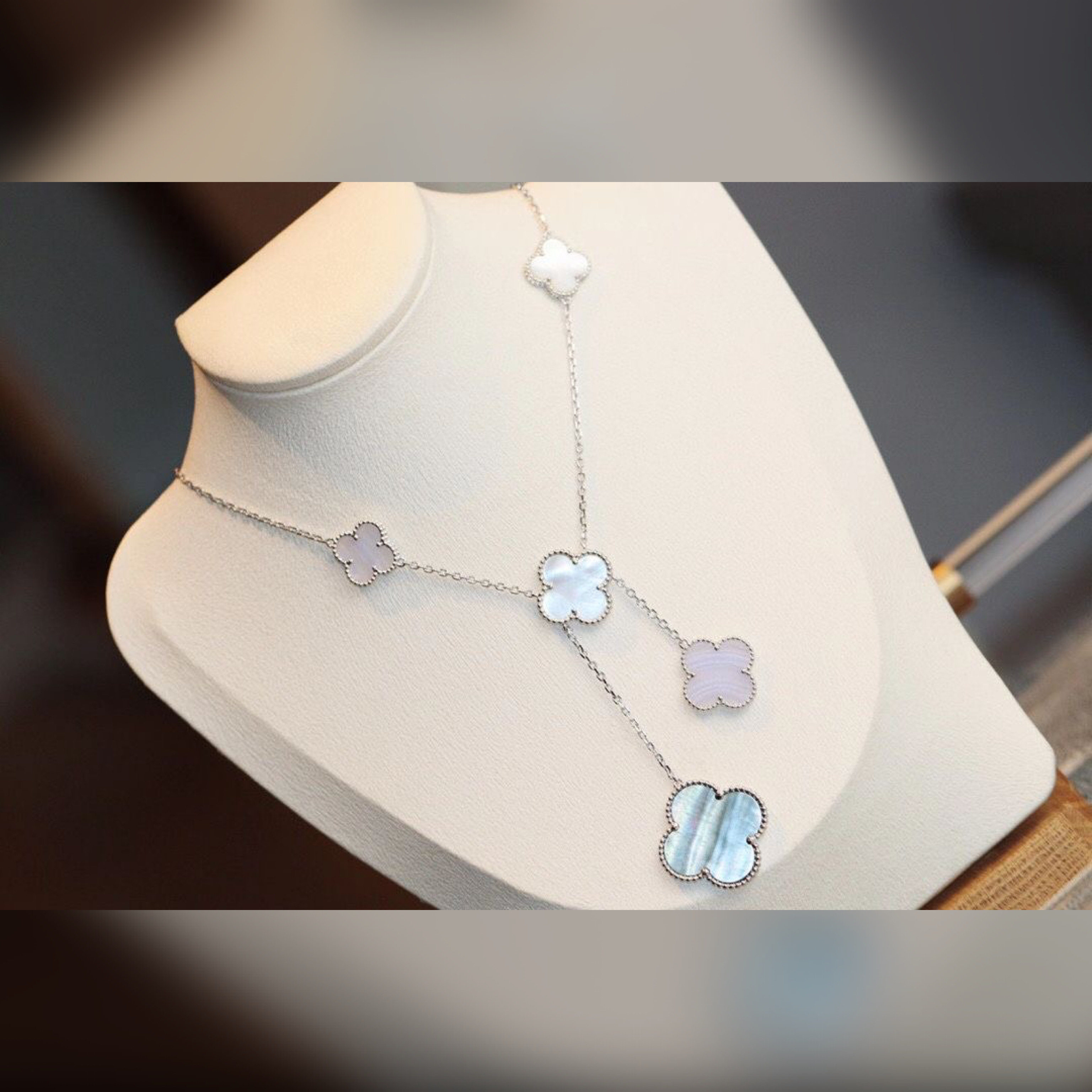 Van Cleef & Arpels accessories