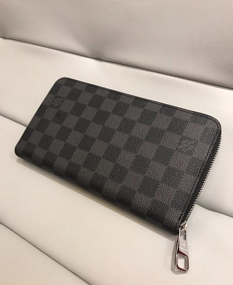 Louis Vuitton Purse