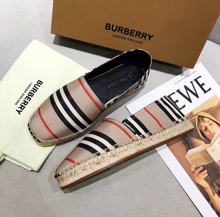Burberry shoes