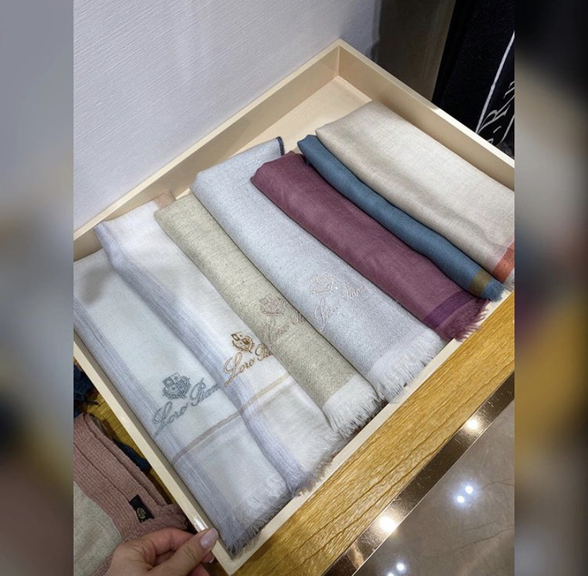 Loro Piana stole