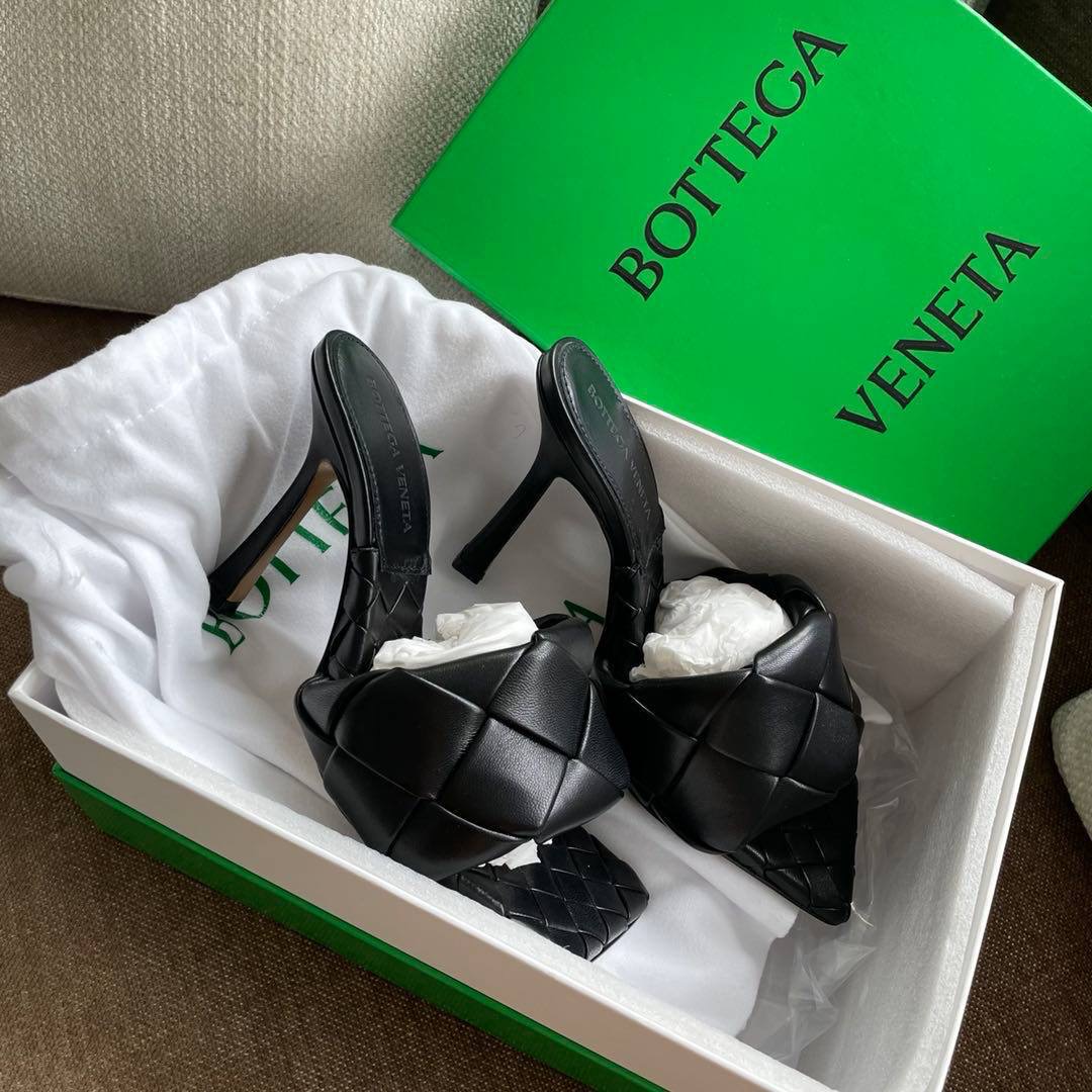 Bottega Veneta shoes