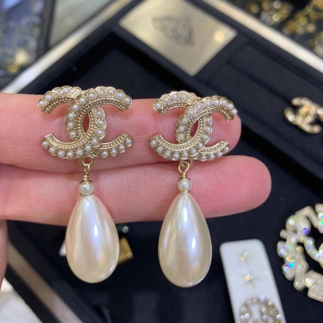 Chanel accessories