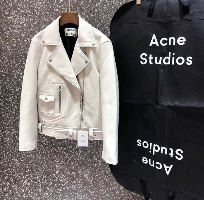 Acne wear