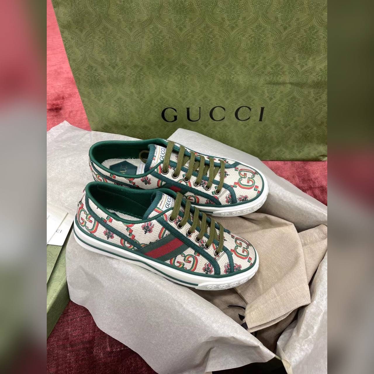 Gucci shoes