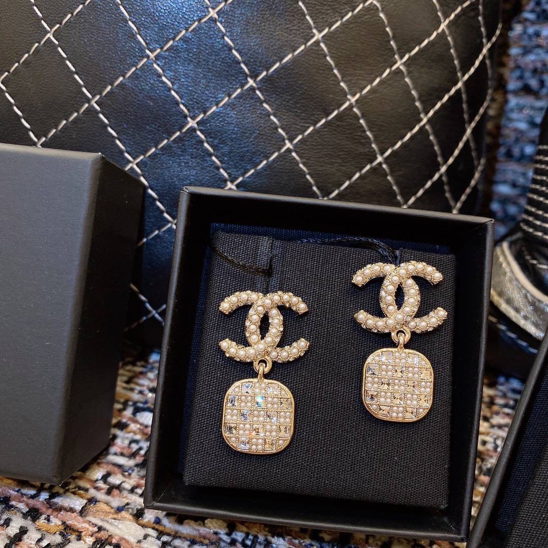 Chanel accessories