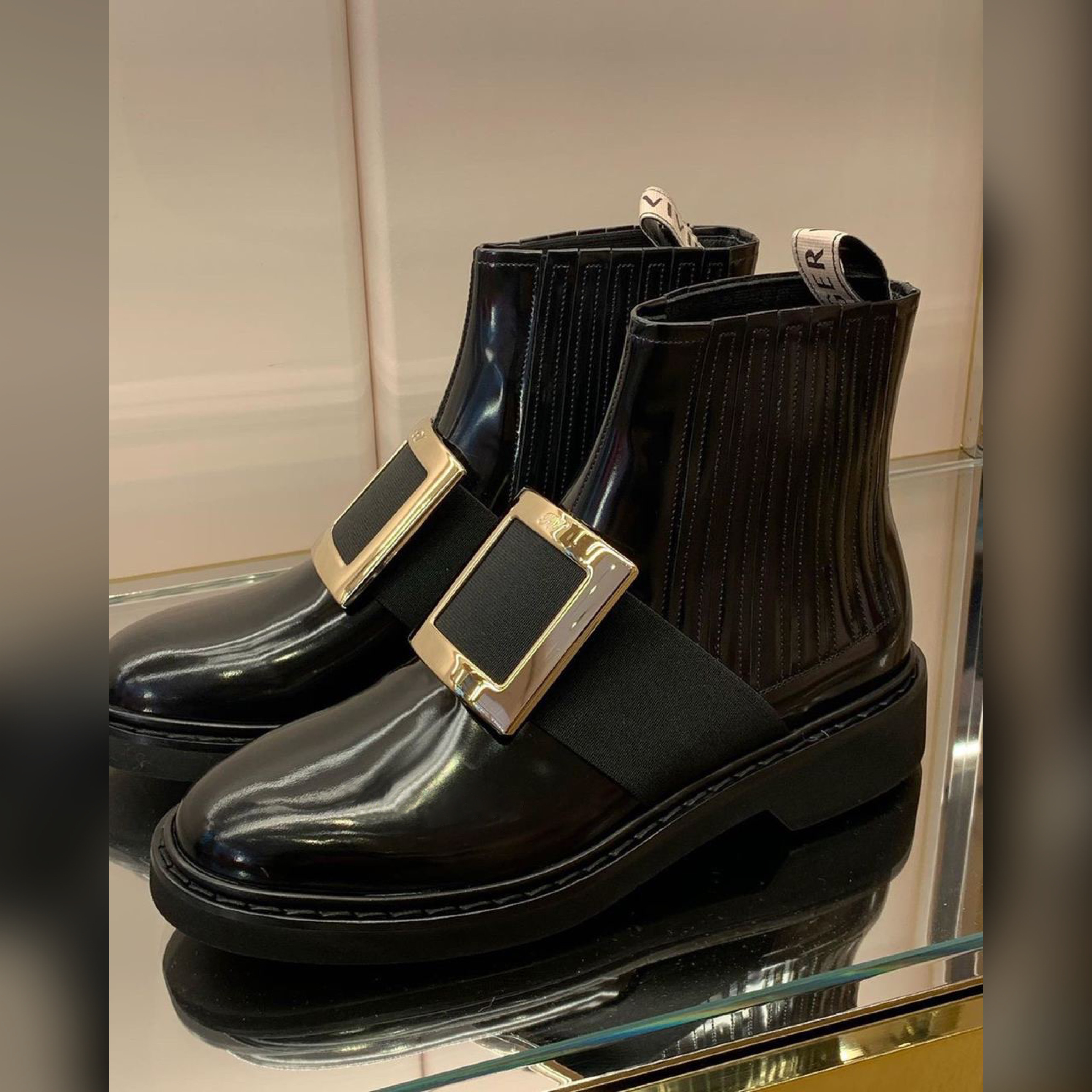 Roger Viver shoes