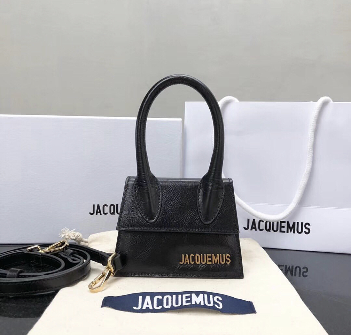 JACQUEMUS bag