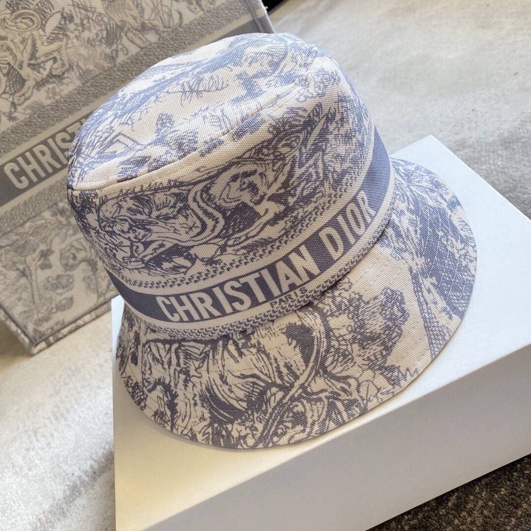 Christian Dior accessories