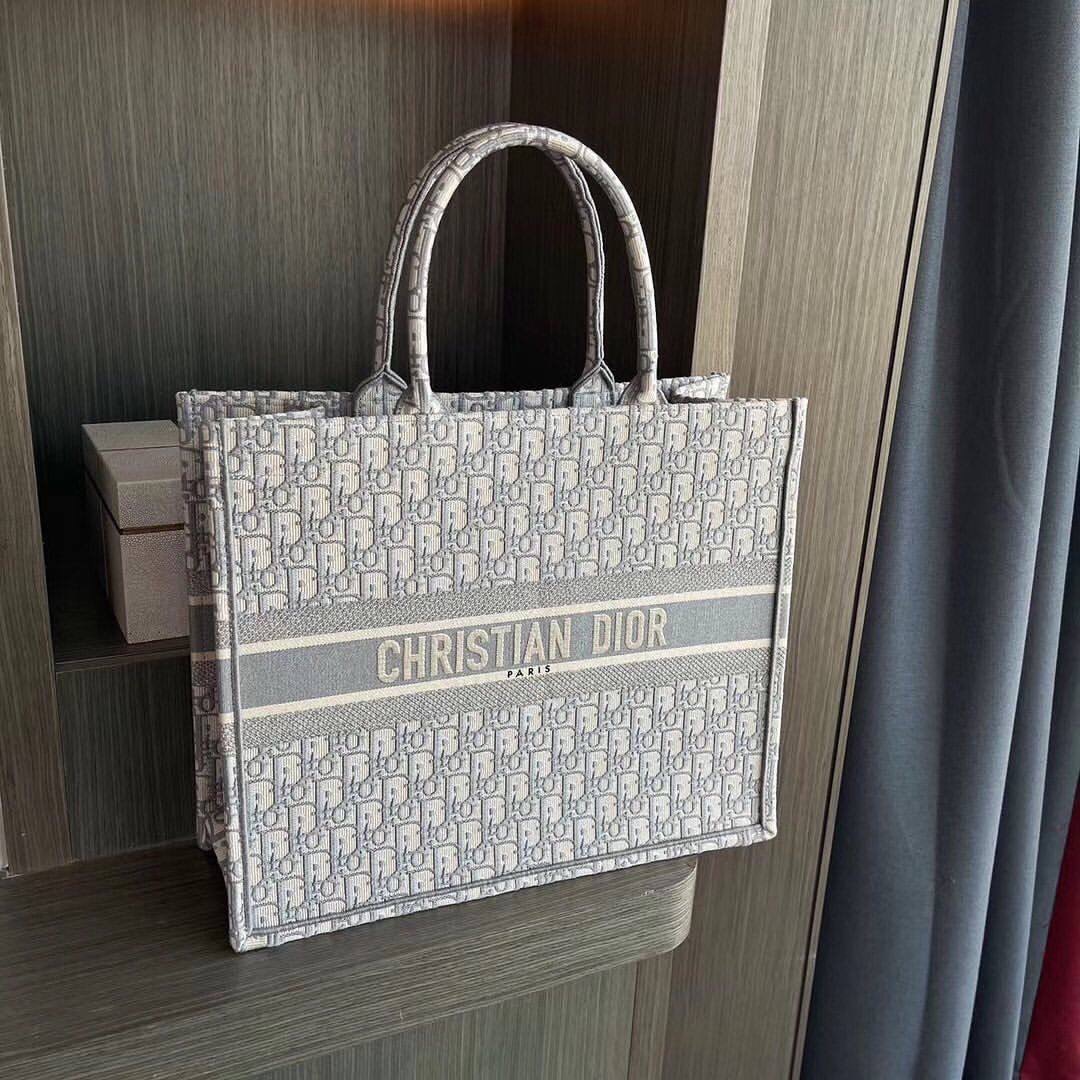 Christian Dior bag