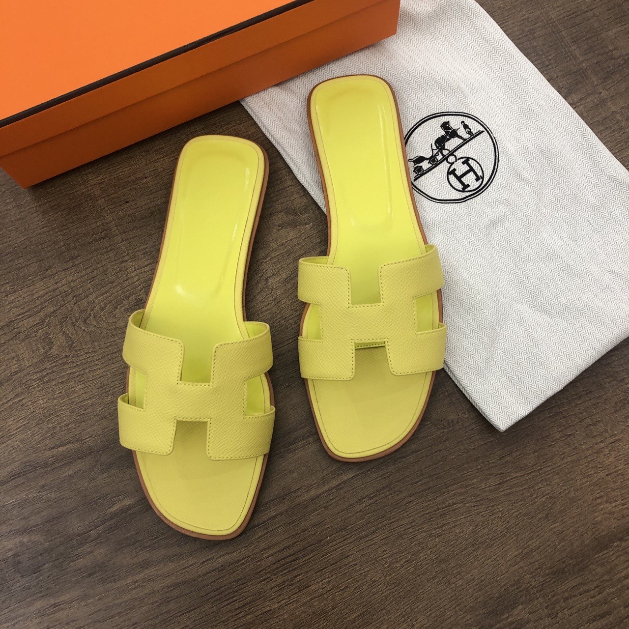 Hermès shoes