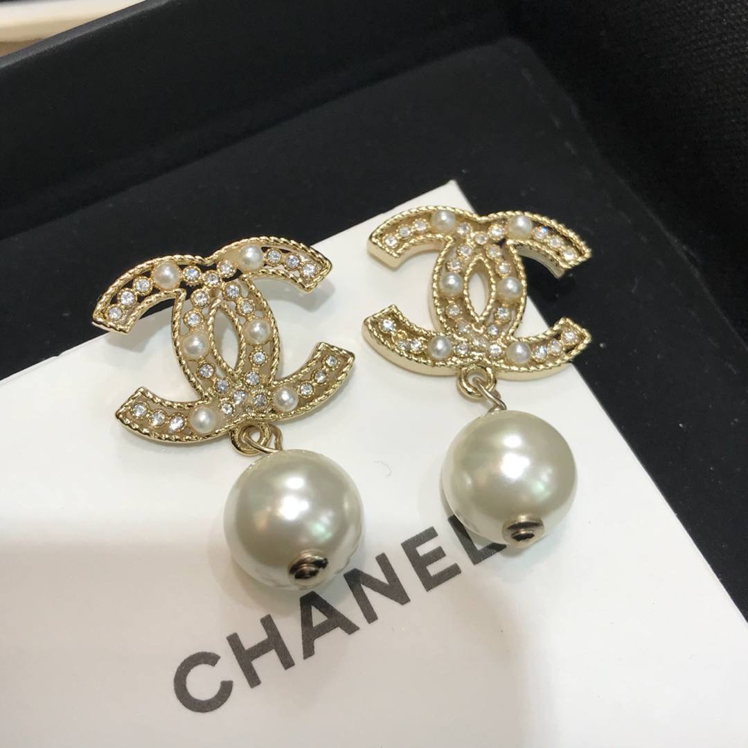 Chanel accessories