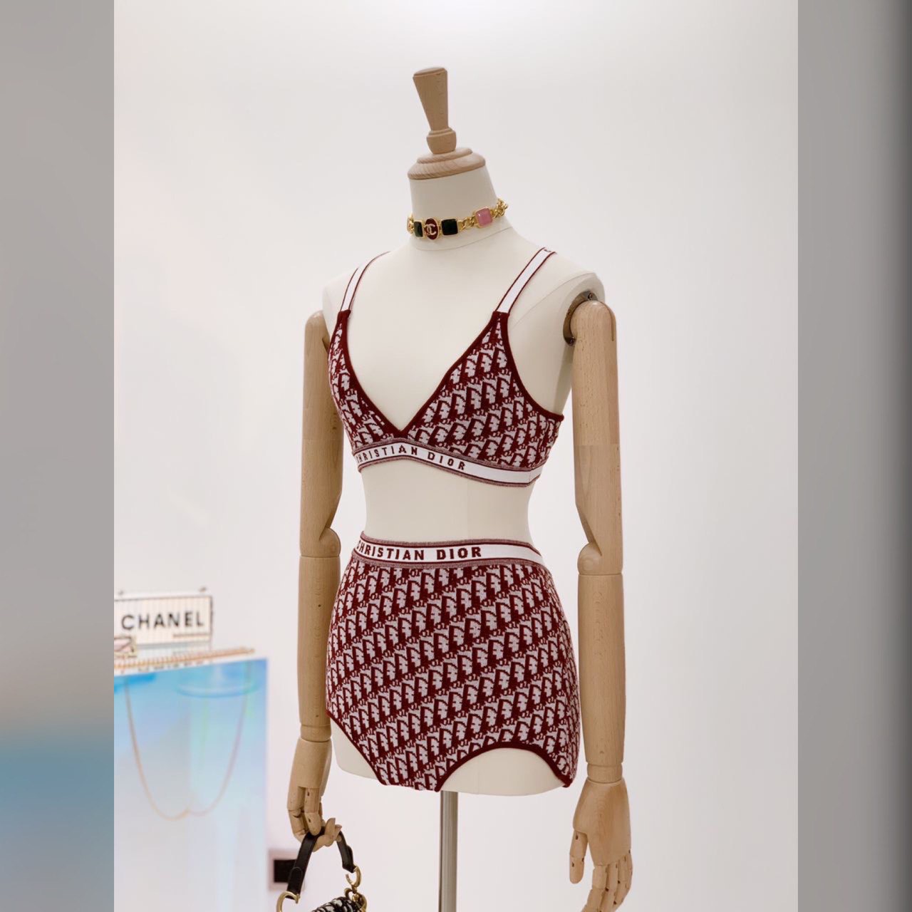 Christiаn Diоr wear