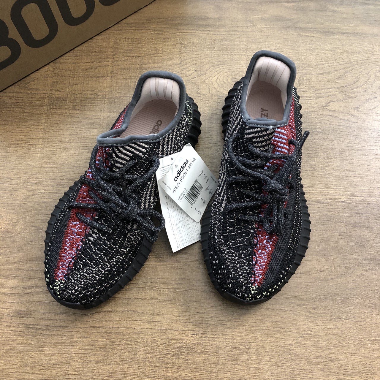 Yeezy Boost 350 V2 shoes