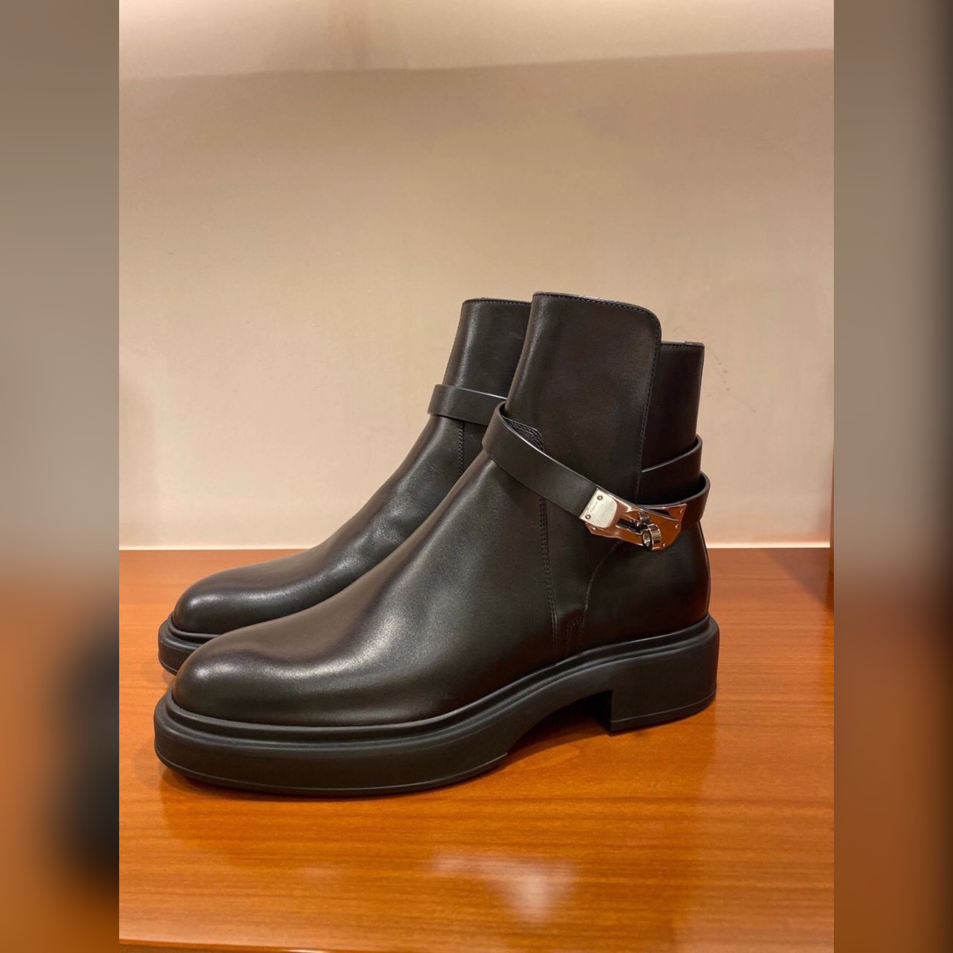 Hermès shoes