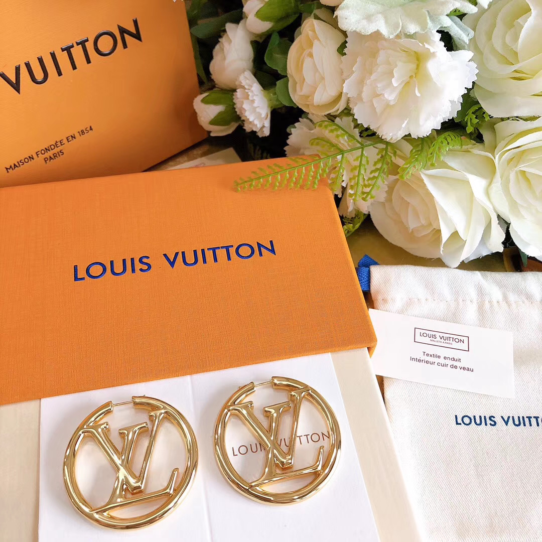 Louis Vuitton accessories