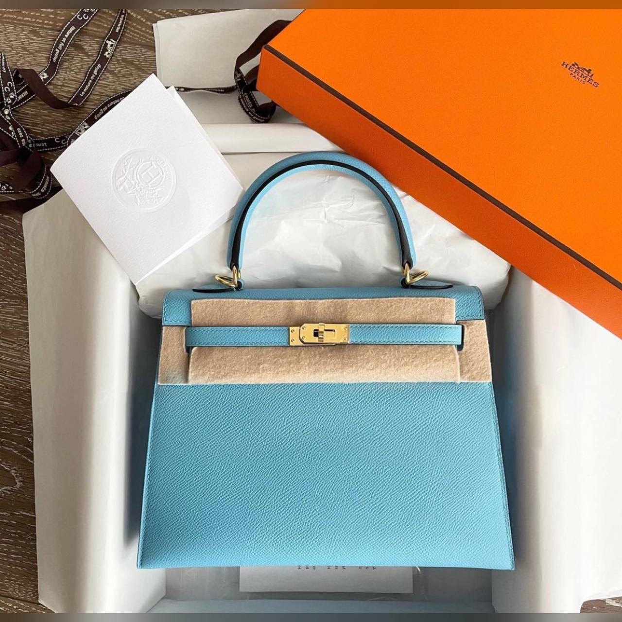 Hermès Kelly Epsom Gold bag