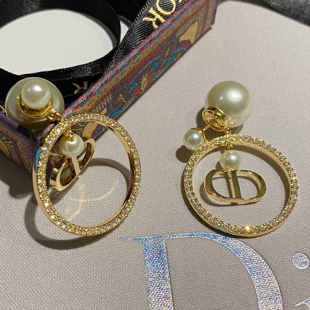 Christian Dior accessories
