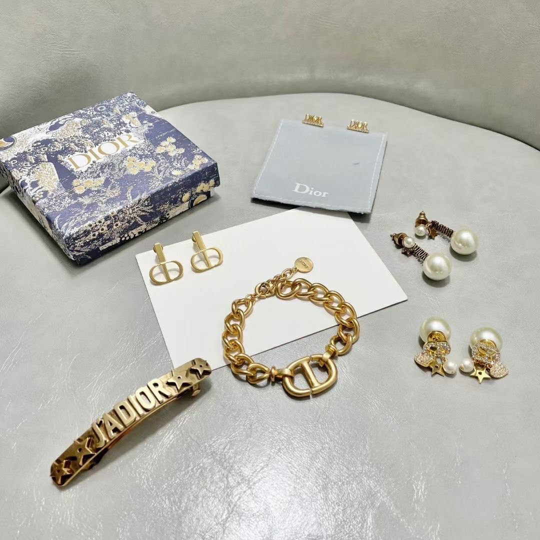 Christian Dior accessories