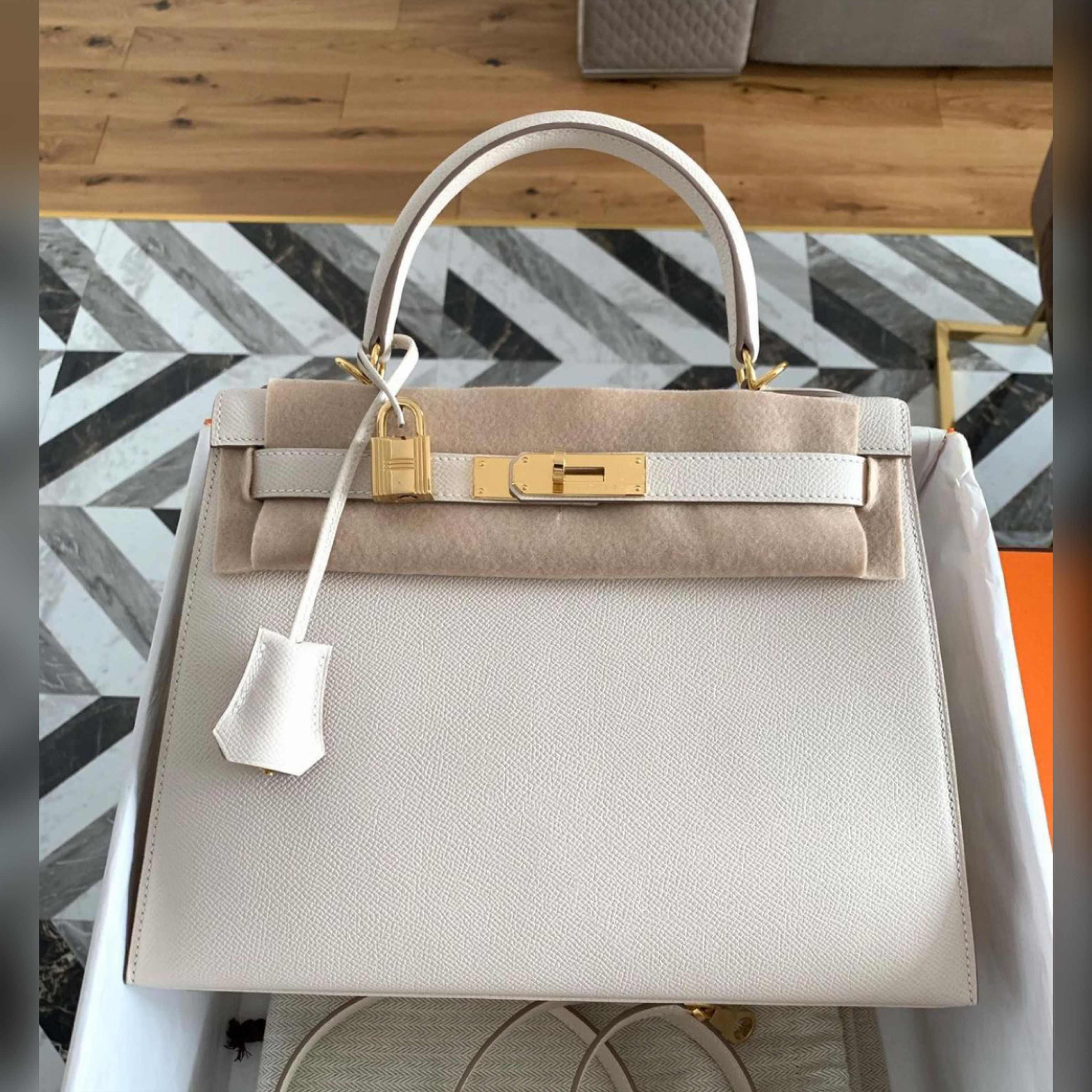Kelly Epsom Gold Hermès bags