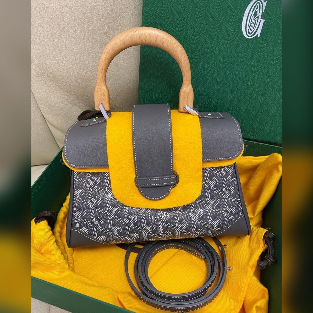 Goyard bag
