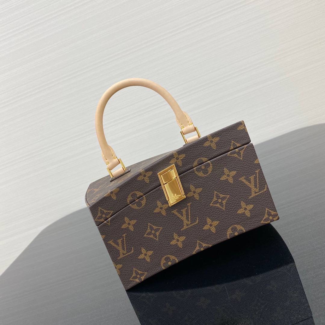 Louis Vuitton bag