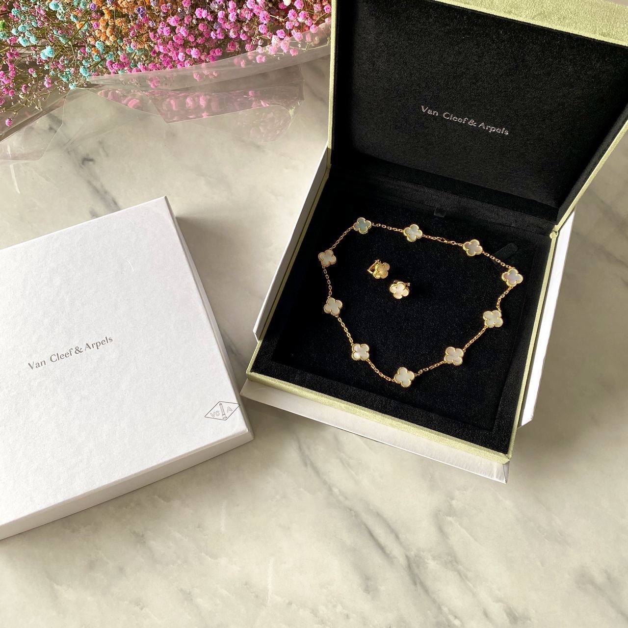 Van Cleef & Arpels accessories