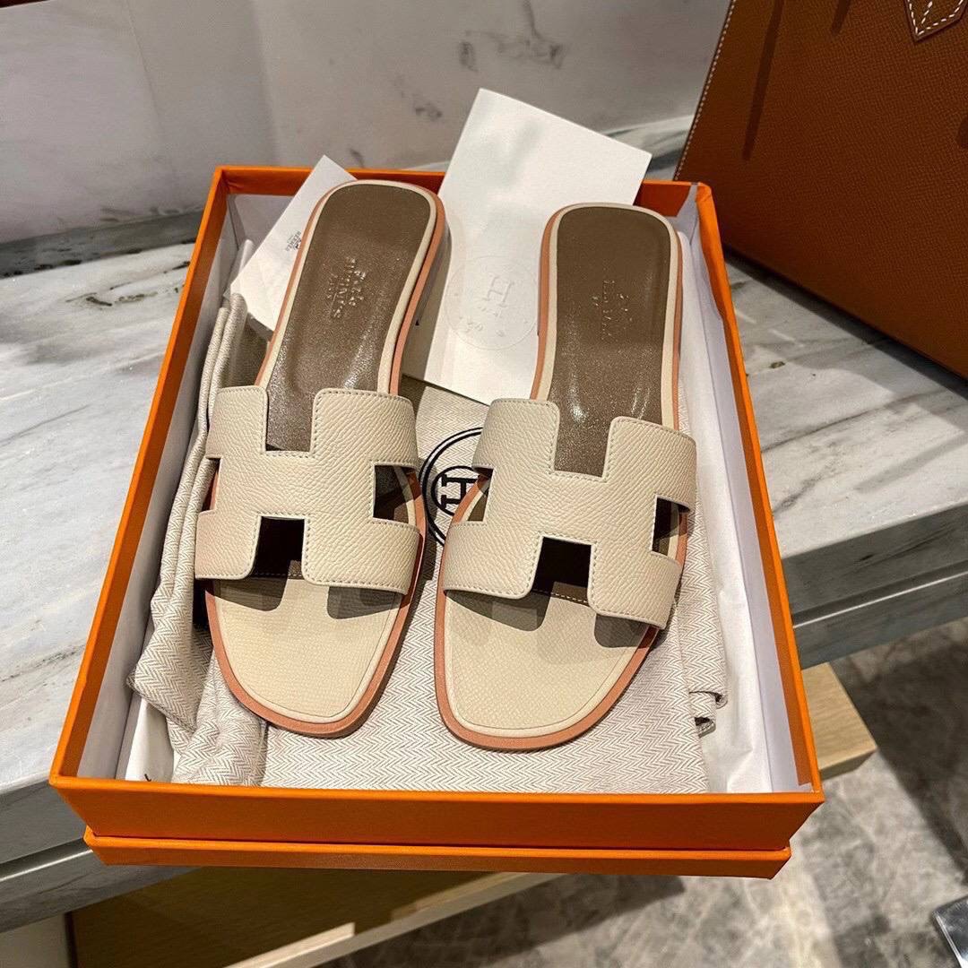 Hermès shoes