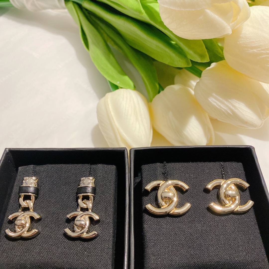 Chanel accessories