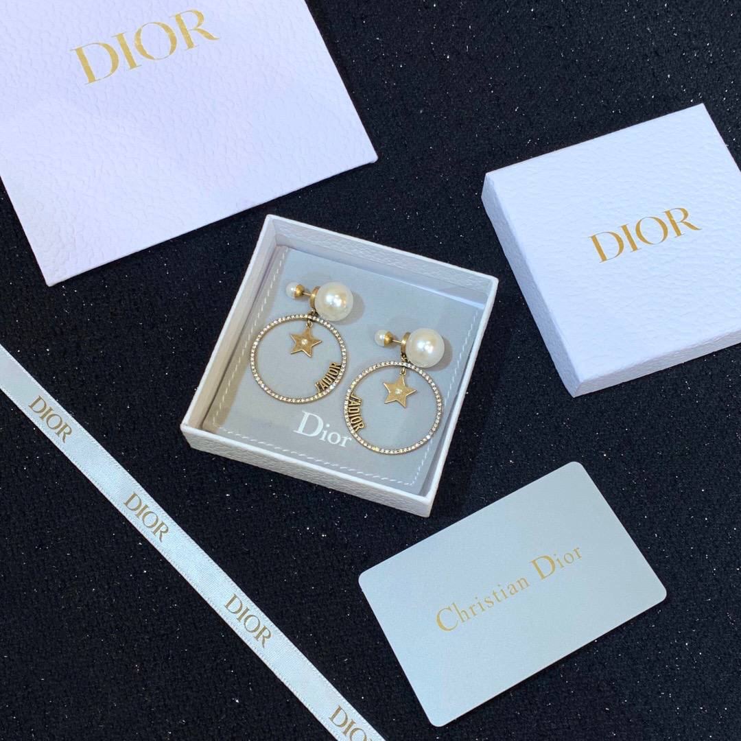 Christian Dior accessories