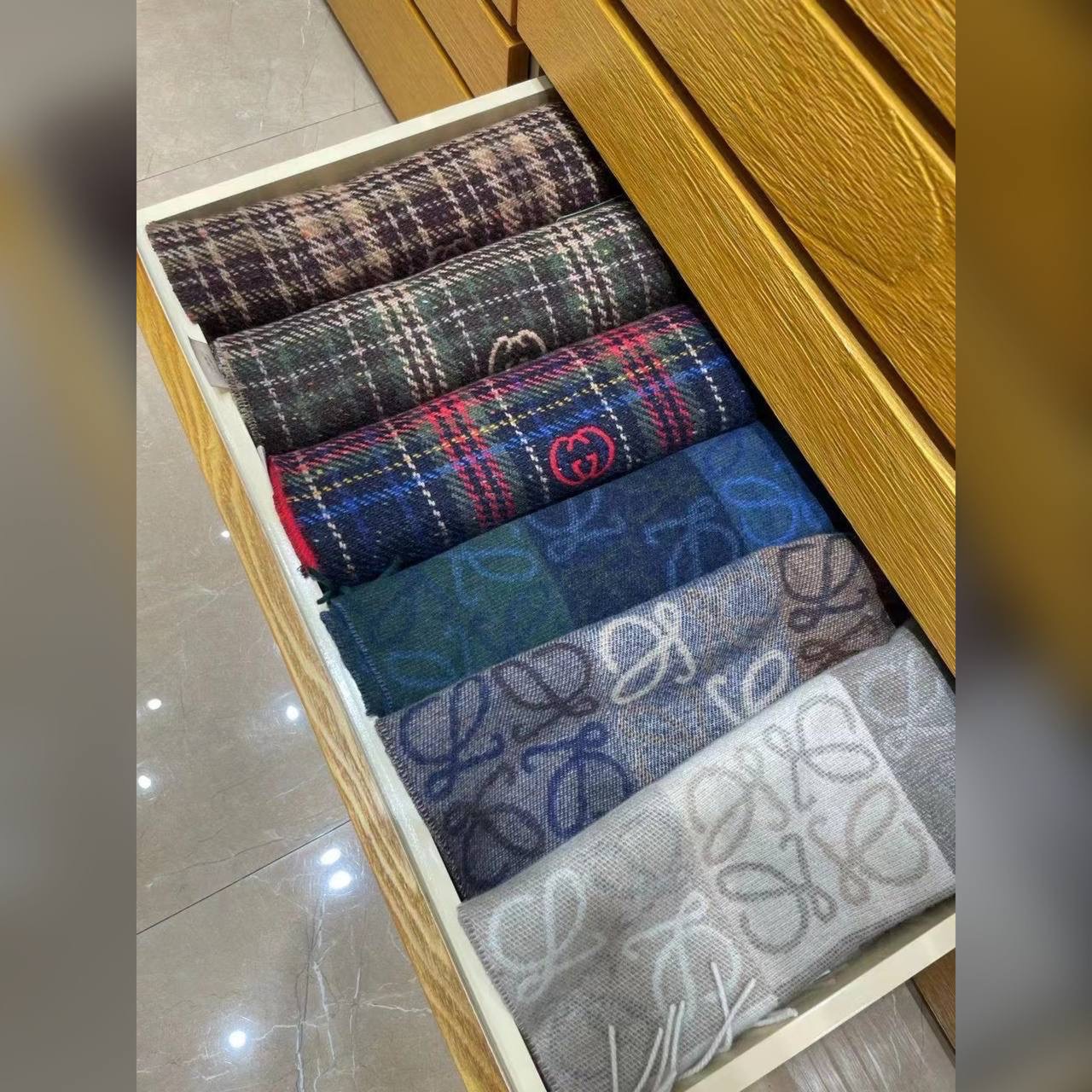 Loewe / Gucci accessories