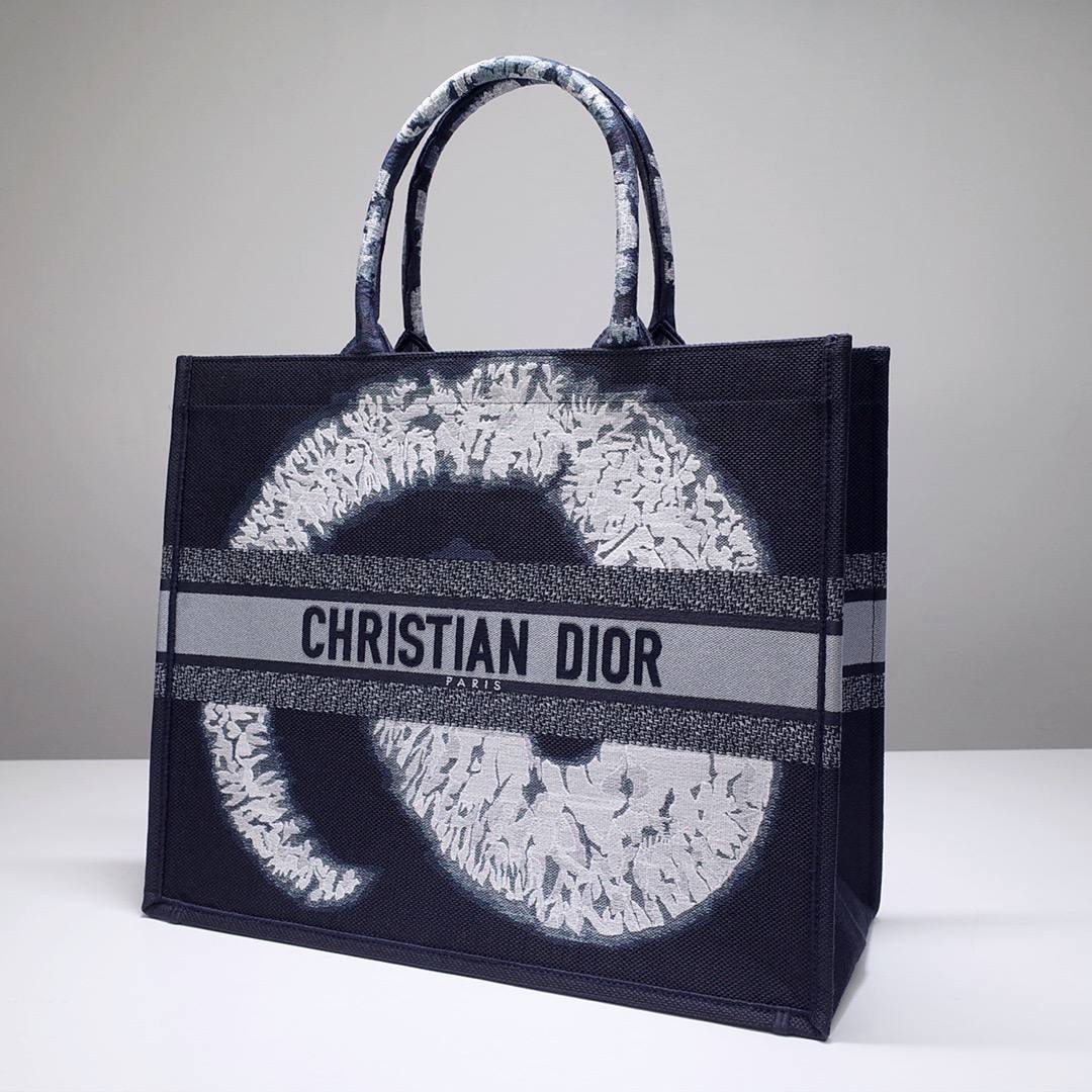 Christian Dior bag