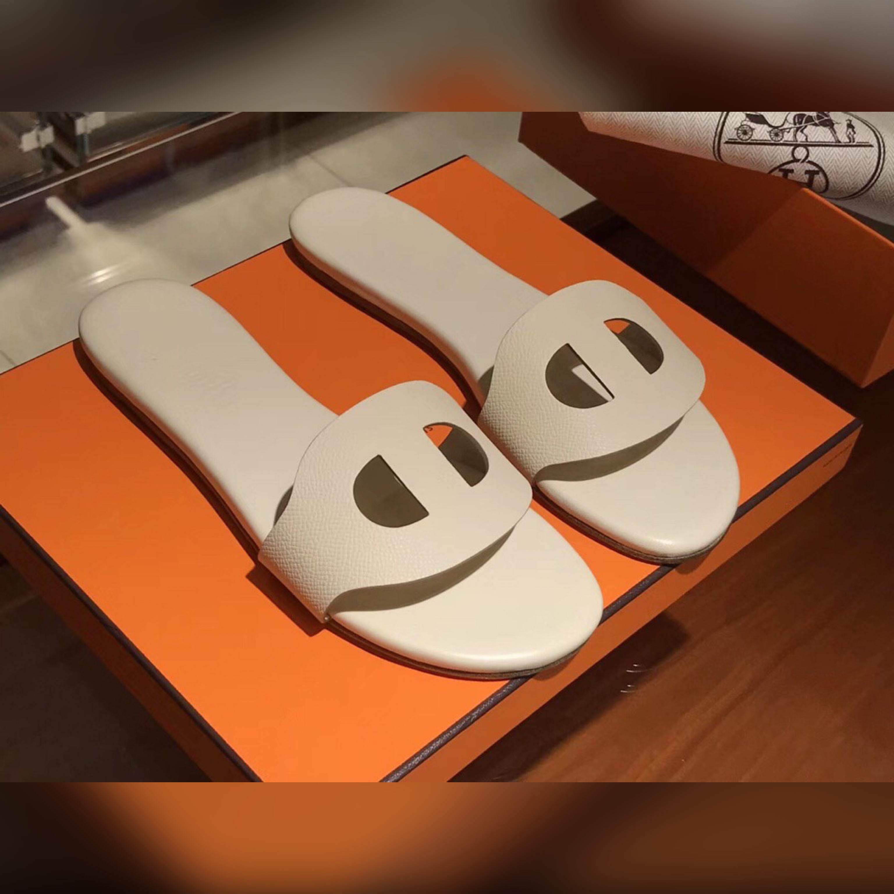 Hermès shoes